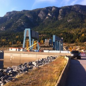 Entrance to Hugh Keenleyside Dam, cranes